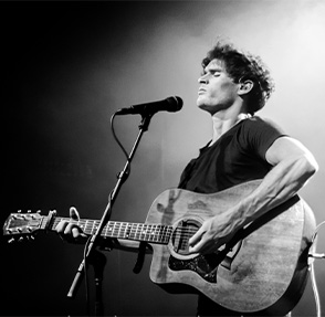 Daniel Docherty Singer-Songwriter und Gitarrist
