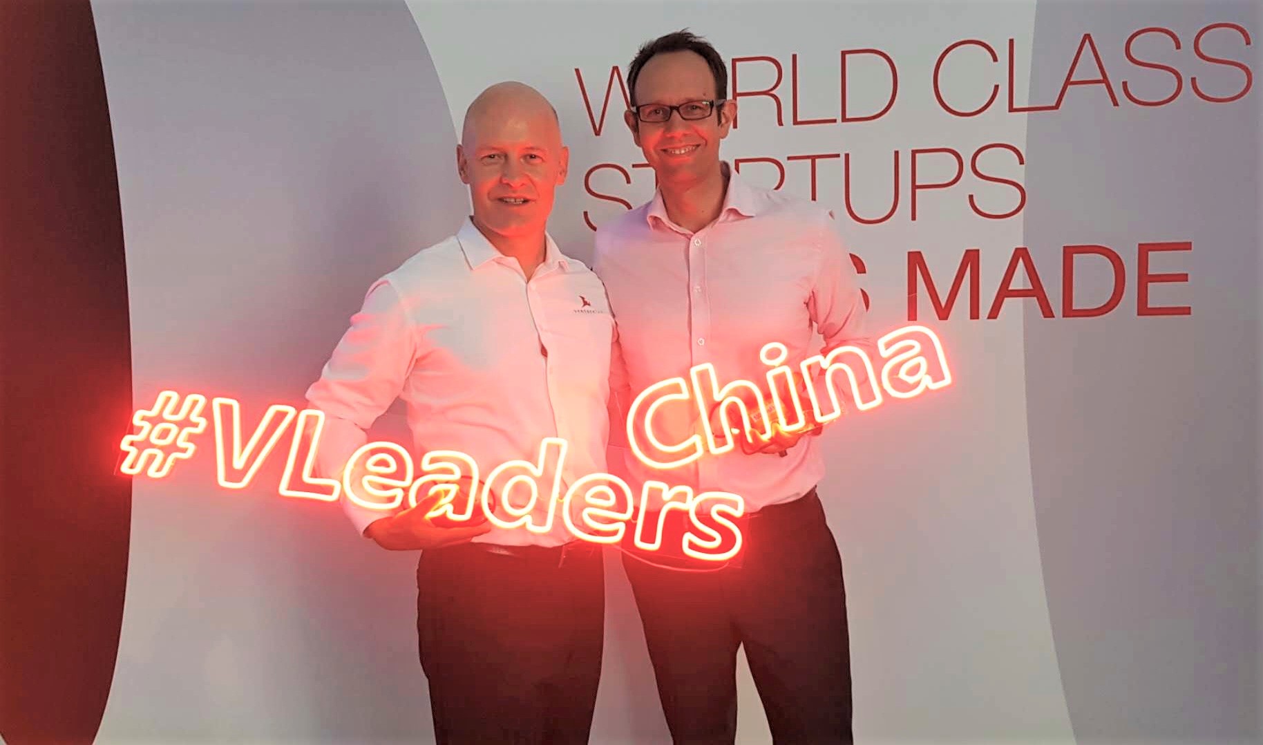 Venturelab's co-founder and managing partner Jordi Montserrat poses with VISCHER's Lukas Zuest.